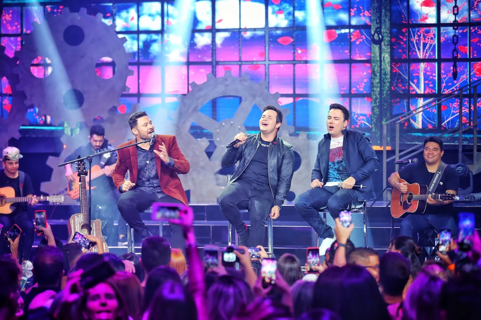 “Chora, Me Liga” completa 18 anos; relembre a história do hit sertanejo.