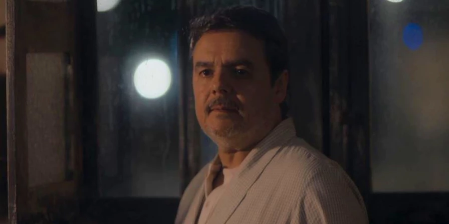 Cássio Gabus Mendes interpreta Afonso em Éramos Seis.