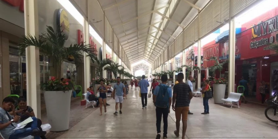 É importante ficar atento ao horário de funcionamento dos estabelecimentos comerciais.