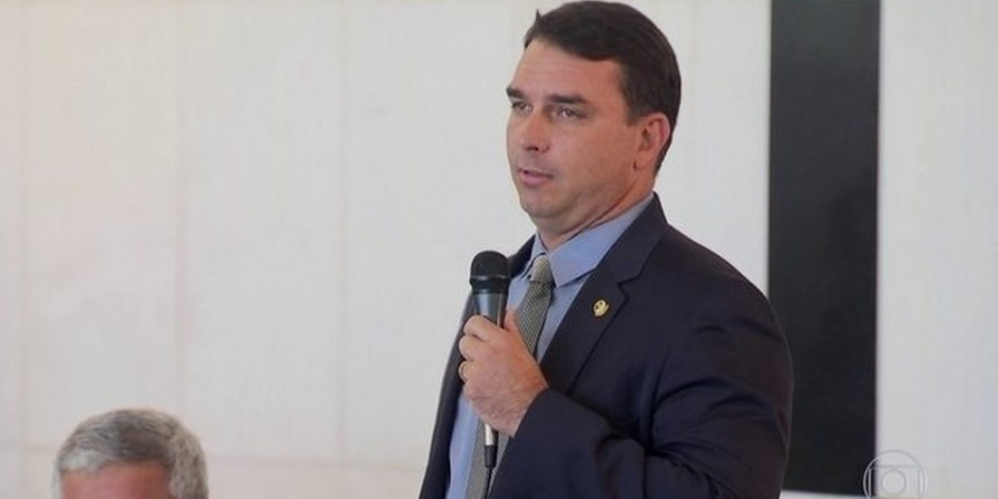 Flávio Bolsonaro foca no Nordeste