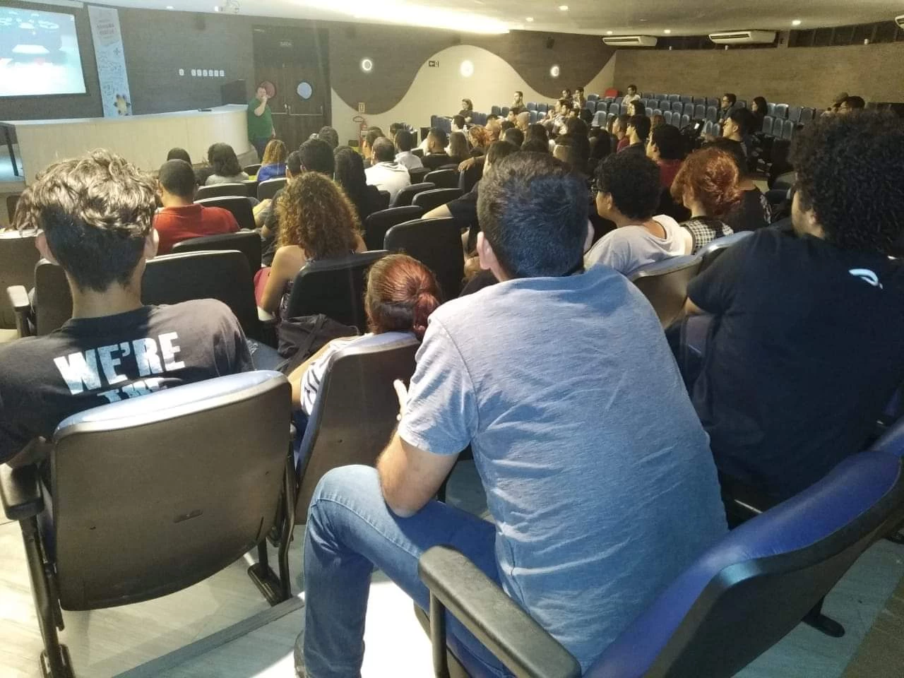 Palestras e eventos são realizados na capital maranhense para incentivar a profissionalização de pessoas no setor de jogos virtuais.