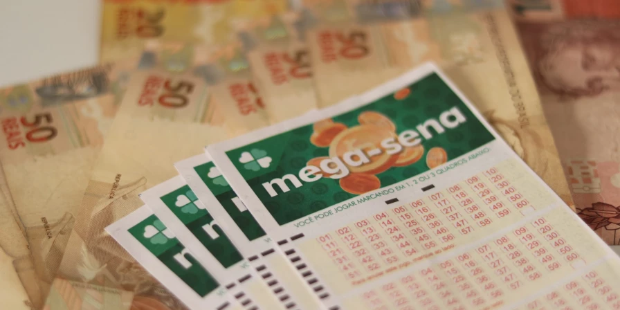 O próximo sorteio da Mega, concurso 2.564, será realizado na terça-feira (14).