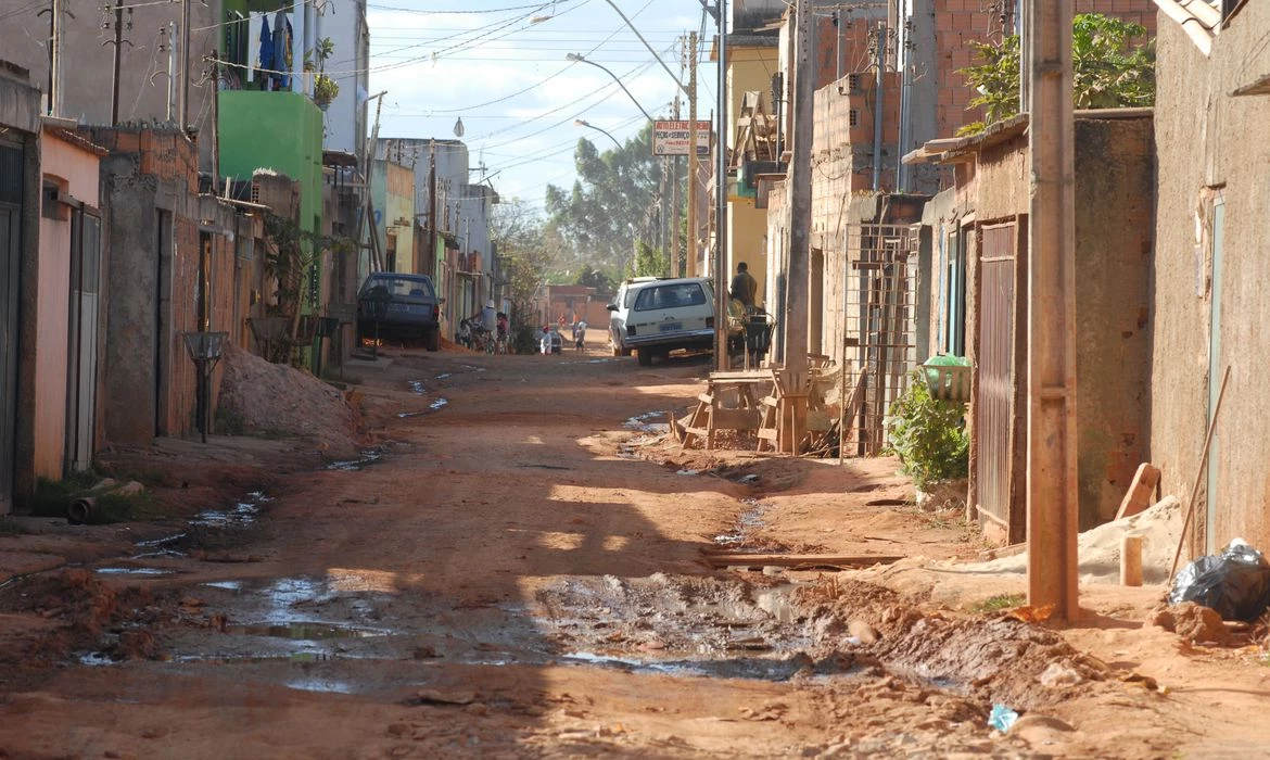 Relatório do Observatório Brasileiro das Desigualdades 2026 foi divulgado nesta quarta-feira (12).