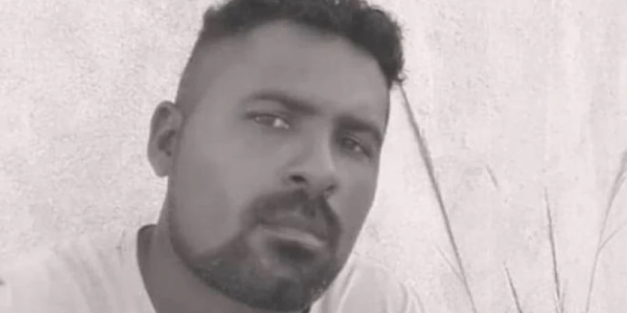 Morreu no local um homem, identificado como James Gomes da Silva, 36 anos.
