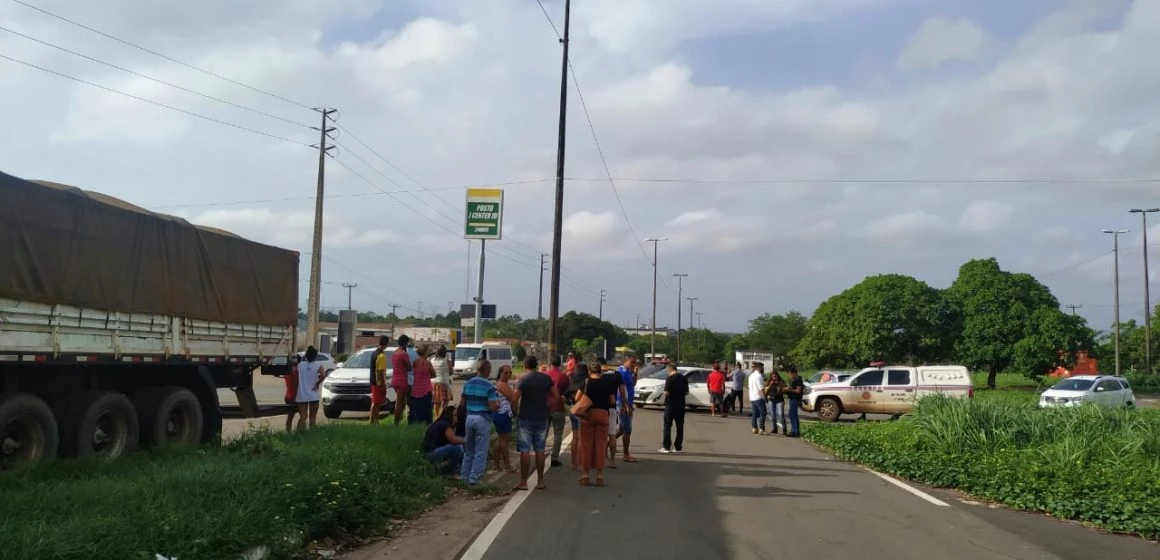 O carro do empresário já foi periciado e foram recolhidos projéteis na lataria do carro para serem comparados quando houver a apreensão da arma. / Foto: Divulgação.
