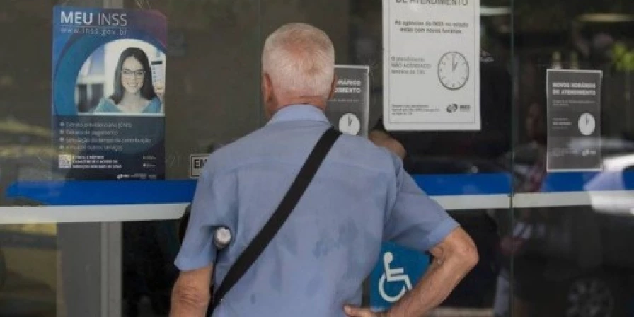 Se a situação de saúde do beneficiário sofrer alterações e ele não mais se enquadrar nos critérios para a isenção do Imposto de Renda.