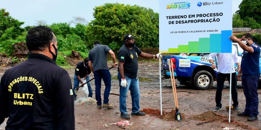 Proprietários ou possuidores dos espaços alvos da ação devem promover as adequações necessárias no passeio público em até 90 dias, a partir do recebimento da notificação.