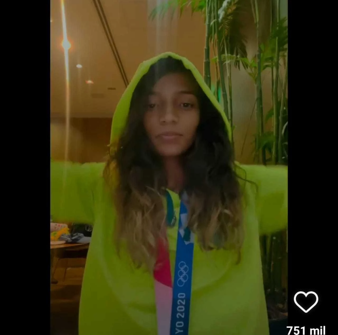 Fadinha se comunica o tempo todo com os fãs pelas redes sociais