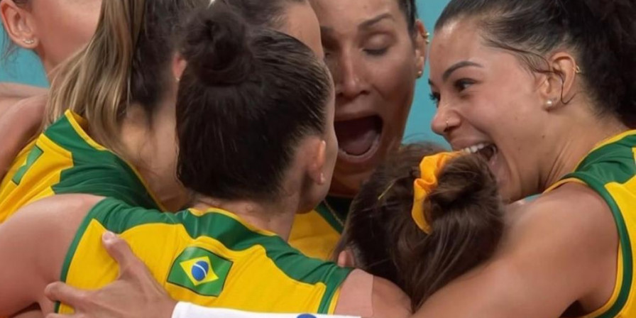 A atleta Gabi Guimarães foi o destaque do time brasileiro com 12 pontos. (Foto: Reprodução / TV Globo)