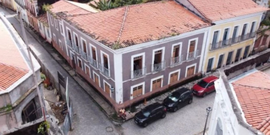 Imóvel fica situado na rua da Palma, nº 247, no Centro Histórico de São Luís.