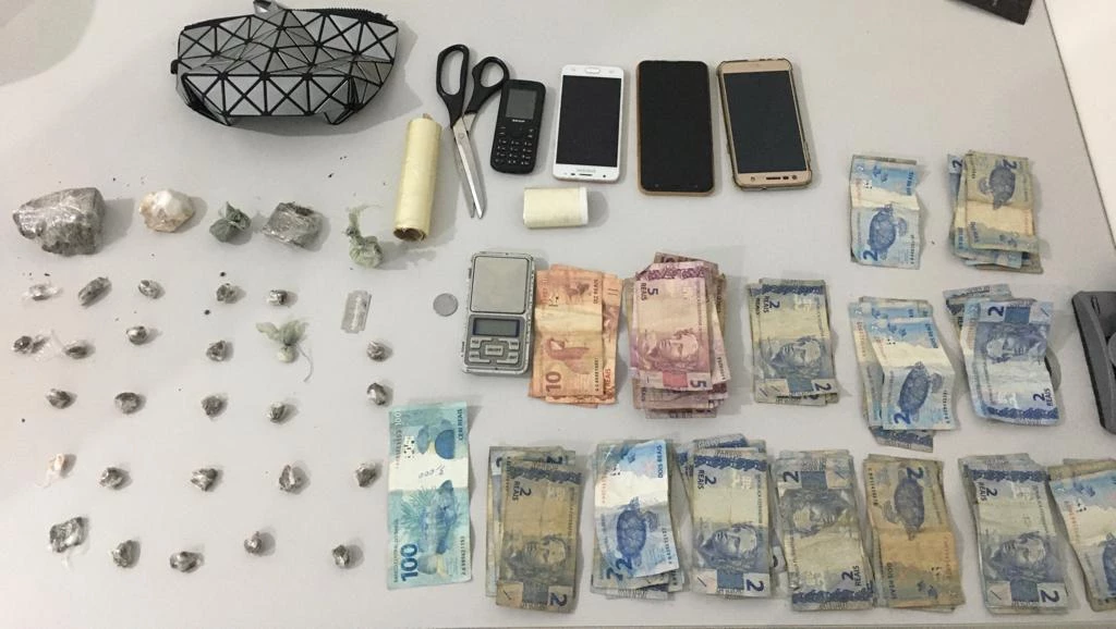 Material apreendido na operação. Foto: Divulgação/Polícia Civil.