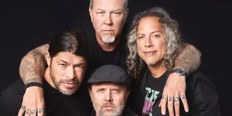 Ainda de acordo com a banda os ingressos adquiridos para as datas originais continuam valendo para os show de 2022.