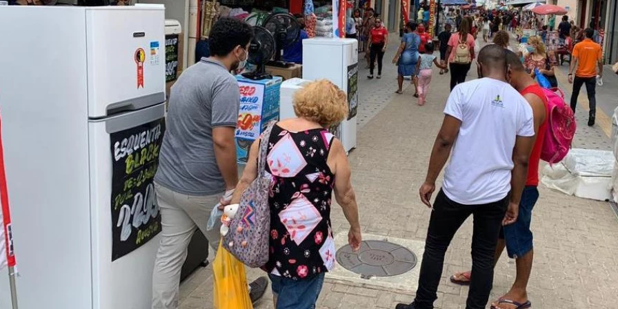 Na Quinta-feira Santa (6), os lojistas têm autorização para funcionar.