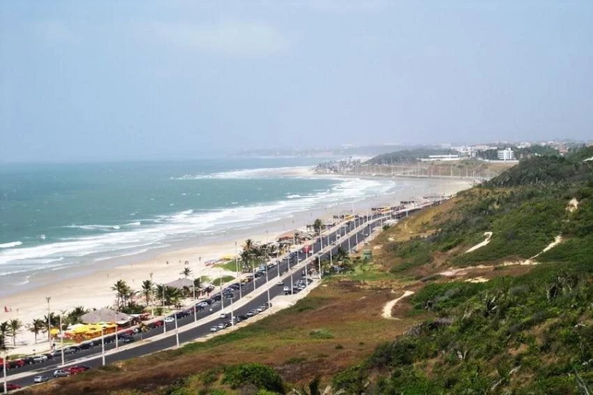 Orla das praias de São Marcos e Calhau, em São Luís. (Foto: Divulgação)