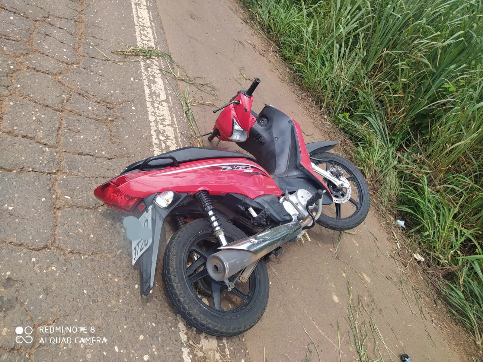Motociclista sofreu vários ferimentos. / Foto: Divulgação/PRF.