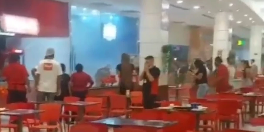 Incêndio ocorreu na noite desta quinta-feira (6).