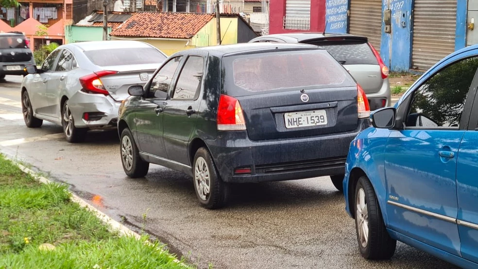 Apesar dos danos materiais, ninguém se ficou ferido. (Foto: Douglas Pinto / TV Mirante)