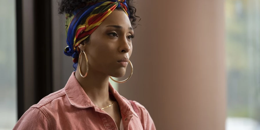 A artista venceu o prêmio de Melhor Atriz em Drama para TV por sua interpretação de Bianca Rodriguez em Pose.