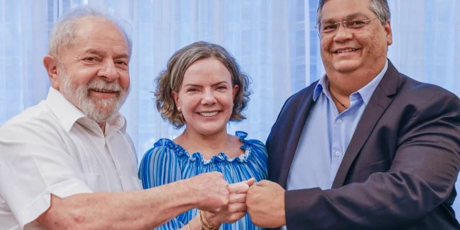 Tanto Lula, quanto Dino publicaram registros do encontro nas redes