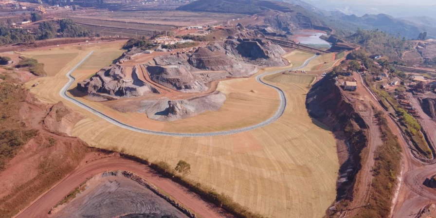 O rompimento da barragem em 25 de janeiro de 2019 liberou uma avalanche de rejeitos que gerou grandes impactos nos municípios da bacia do Rio Paraopeba.