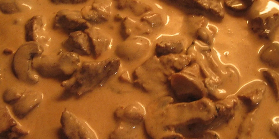 Receita de strogonoff de carne.