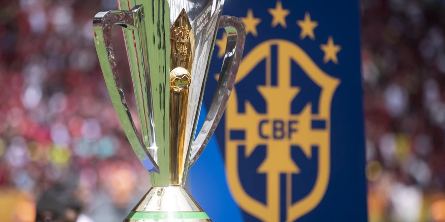 Troféu da Supercopa do Brasil.