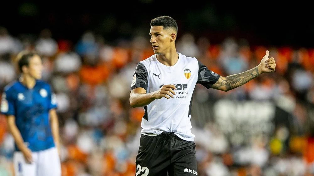 Marcos André, o Maranhão, em atividade pelo Valência (Foto - Valência FC)