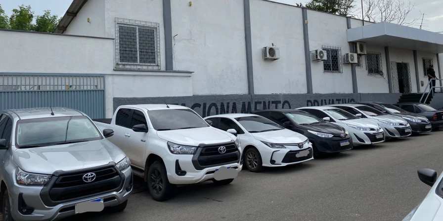 Os veículos foram recuperados durante cerco da DRFV