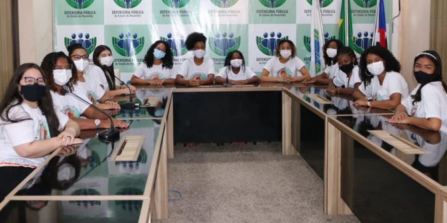 No fim de 2021, as meninas integrantes do projeto escreveram uma carta-demanda com reivindicações.