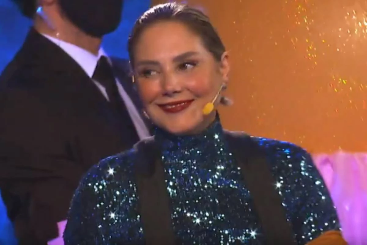 Heloísa Perissé é a 'Coxinha' do The Masked Singer Brasil. (Foto: Reprodução / TV Globo)