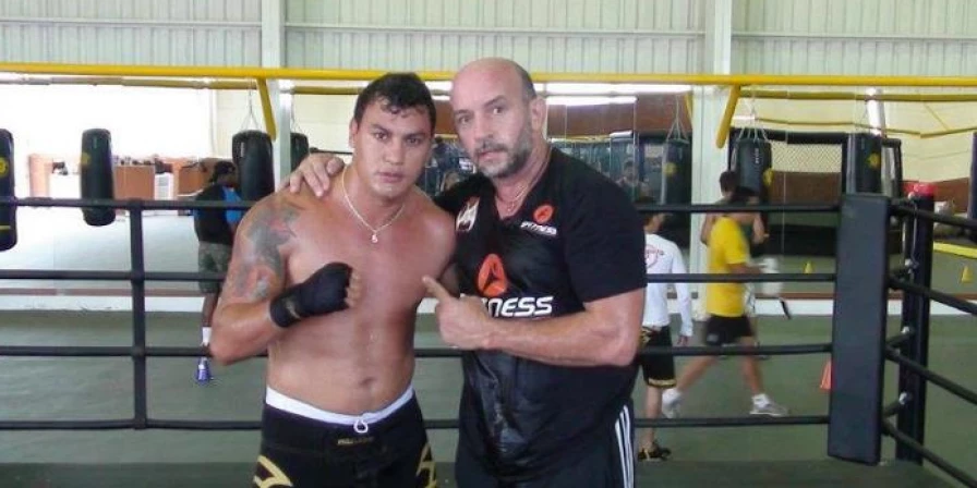 Acelino Popó Freitas e seu treinador Ulysses Pereira.