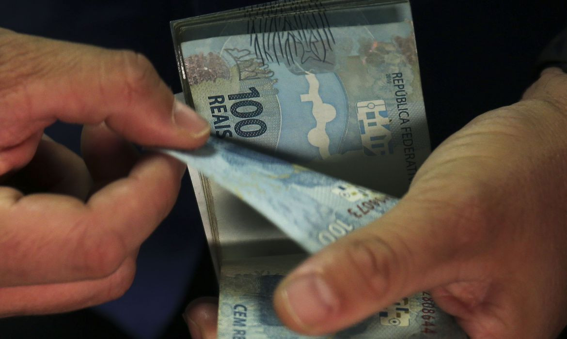 Governo propõe salário mínimo de R$ 1.294 em 2023, sem aumento real - Imirante.com