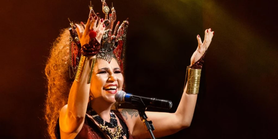 Rita Benneditto festejando 20 anos do Tecnomacumba em São Luís