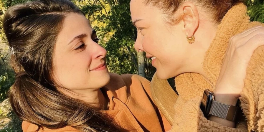 É o primeiro relacionamento que Fernanda assume publicamente desde o fim do casamento com cantor Thiaguinho, em 2019.