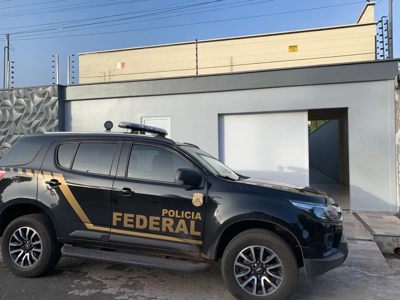 Os contratos investigados somam mais de R$ 8,5 milhões. Divulgação/PF.