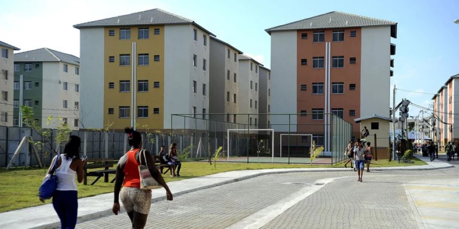 Aumento dos custos dos materiais da construção impacta no preço de vendas no Casa Verde e Amarela (Agência Brasil)