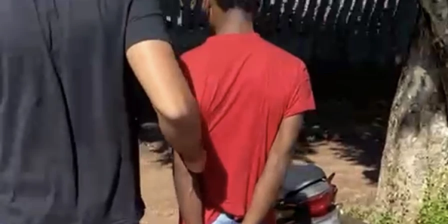 O suspeito de matar a esposa foi preso em Vargem Grande.