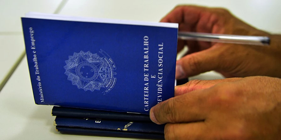 O Sine recebe currículos presencialmente de segunda a sexta-feira.