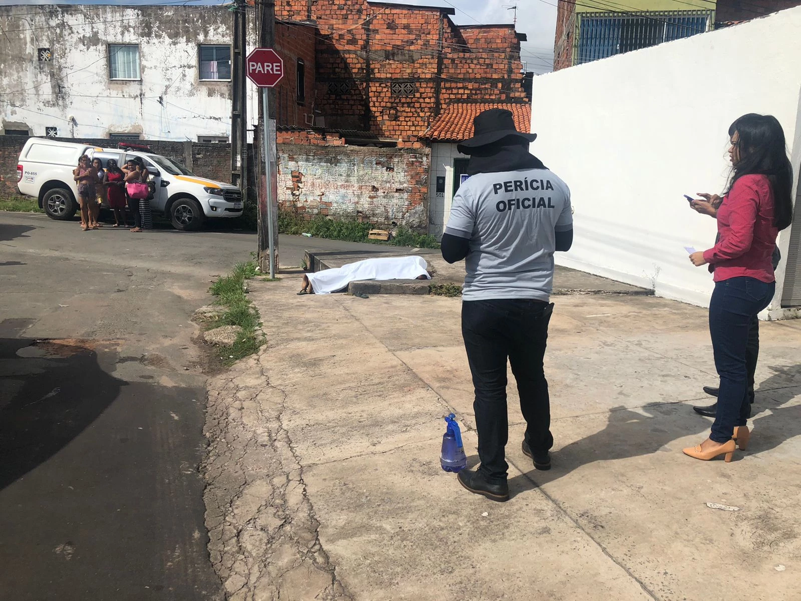 Homem em situação de rua é encontrado morto na porta do Hospital Socorrinho  II, no bairro São Francisco, em São Luís - Imirante.com - AMP