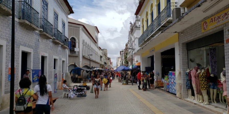 Neste ano, feriado é estendido da Sexta-feira Santa (18) até a segunda-feira (21).