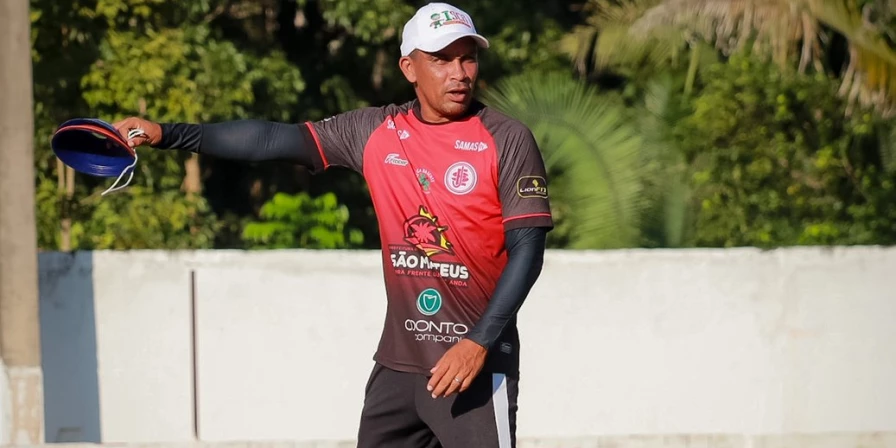 Zé Augusto, técnico do Juventude Samas.