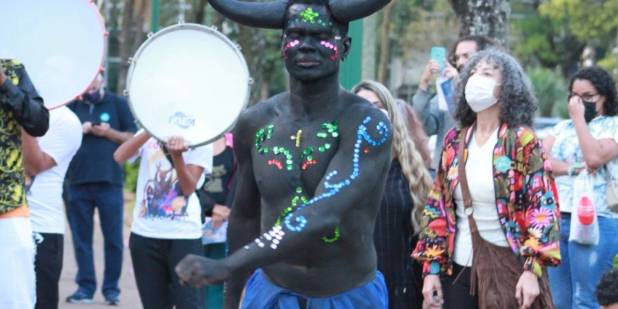 Este ano, pela primeira vez o festival selecionou um trabalho maranhense para compor sua rota.