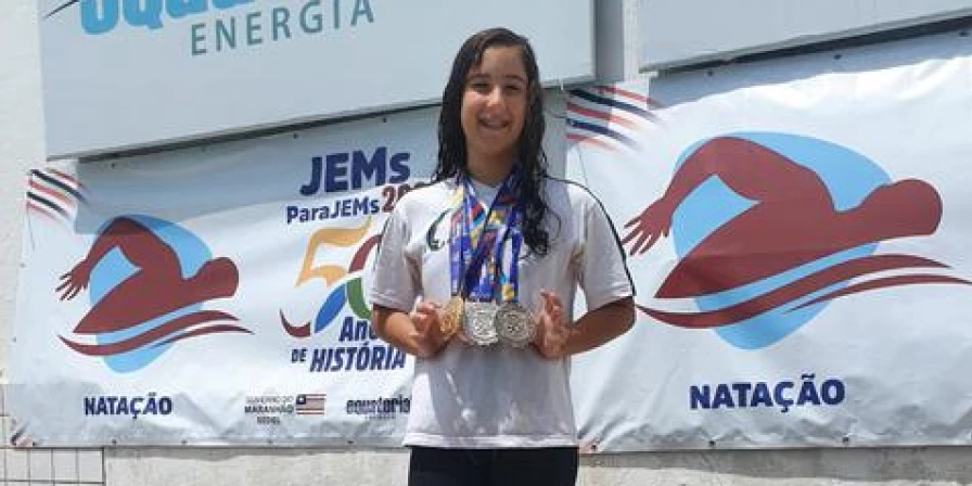 Antes da participação nos JEMs, ela representou o estado Jogos Escolares Ludovicenses (JELs)