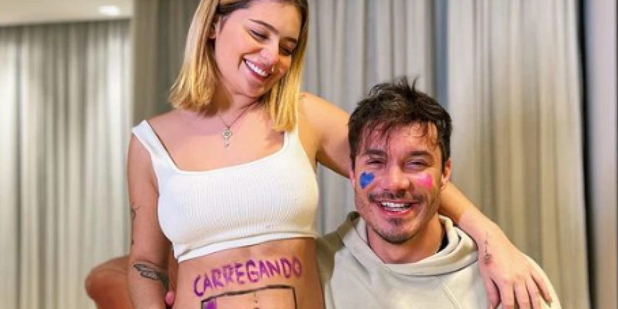 O casal anunciou a gravidez em setembro do ano passado.