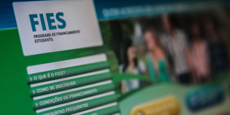 Os alunos aprovados têm até às 23h59 de sexta-feira (17) para complementar as informações