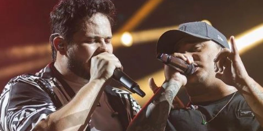 Matheus e Kauan cantam em aniversário de Igarapé do Meio.
