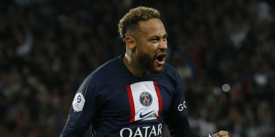 Neymar fez gol com assistência de Mbappé