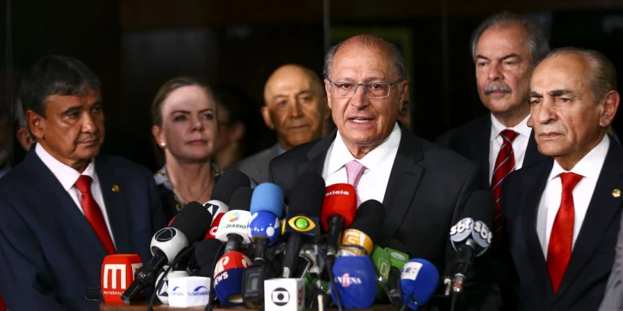 Geraldo Alckmin assinou três portarias com nomes que formarão equipe de transição