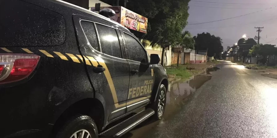 Polícia Federal cumpre mandados de prisão, busca e apreensão em cinco estados e no Distrito Federal