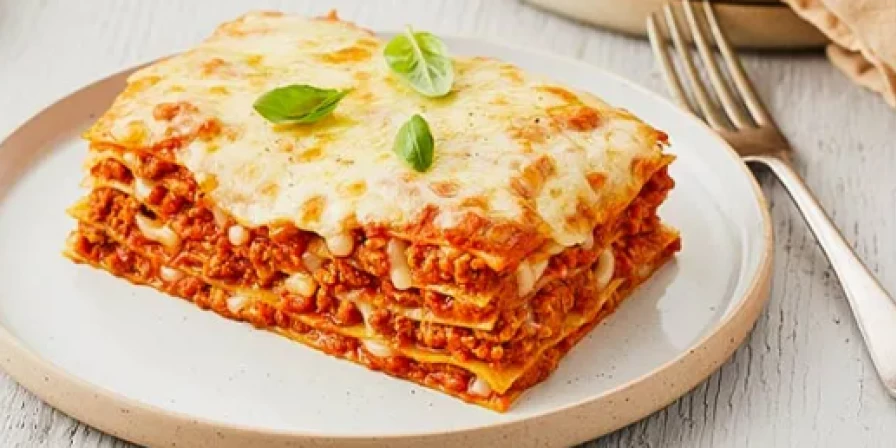 Lasanha de presunto e queijo